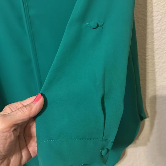 41 Hawthorn green blouse with roll tab sleeves size small - excellent co… - Picture 4 of 5